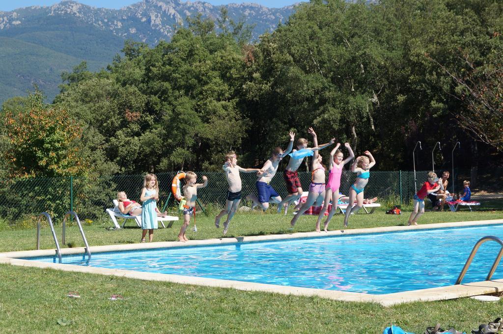 Camping Maçanet de Cabrenys Exterior foto