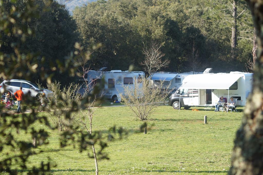 Camping Maçanet de Cabrenys Exterior foto